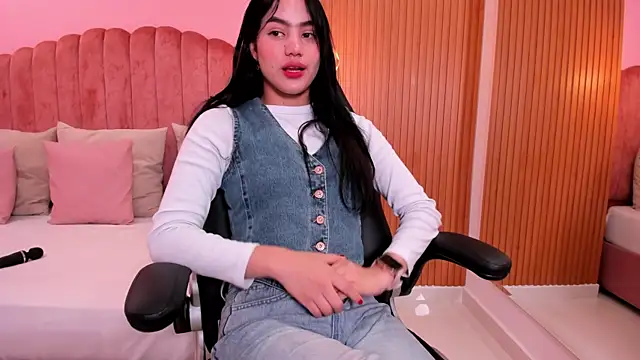 Snapshot of ariel_jonees chatting on 16, 12, 2024 ariel jonees online show from 16, 12, 2024