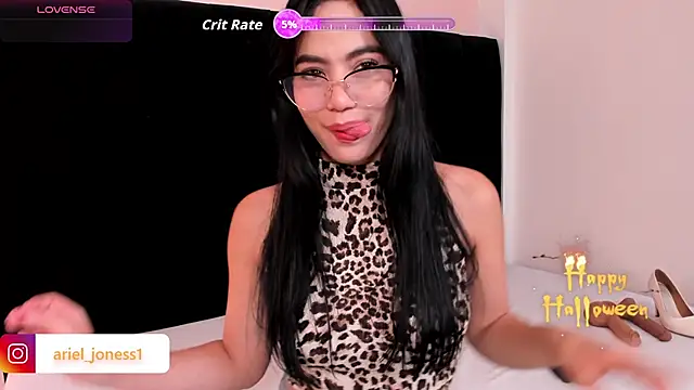 ariel jonees online show from 4, 11, 2025