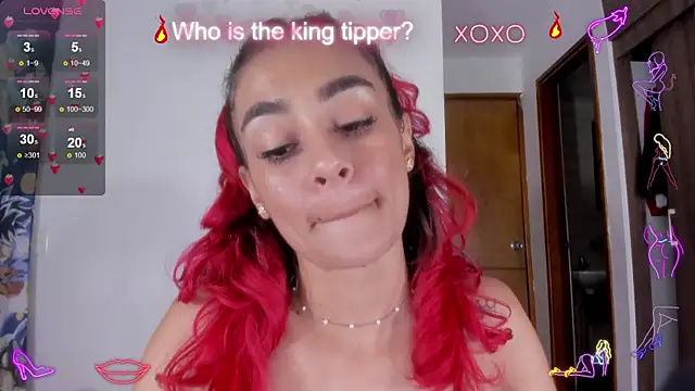 Snapshot of serafelle chatting on 12, 12, 2024 serafelle online show from 12, 12, 2024