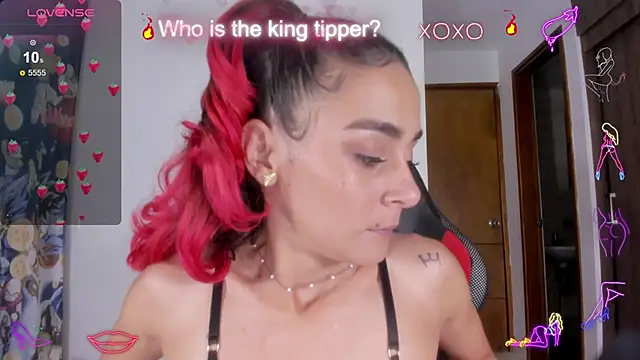 Snapshot of serafelle chatting on 18, 12, 2024 serafelle online show from 18, 12, 2024