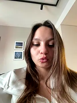 Snapshot of sweety_secret_ chatting on 6, 10, 2025 sweety secret online show from 6, 10, 2025