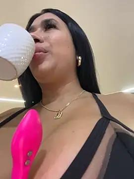 kiim taaylor online show from 24, 9, 2025