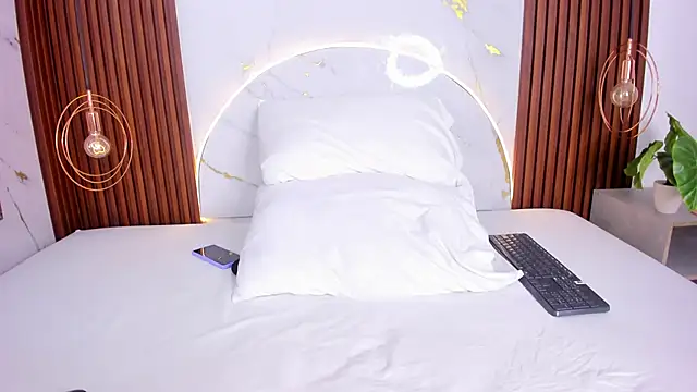 miamiller69 online show from 8, 11, 2025