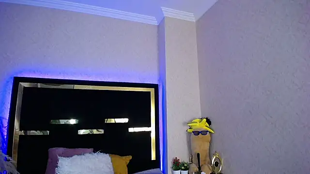 Snapshot of Bunny_O chatting on 4, 10, 2025 Bunny O online show from 4, 10, 2025