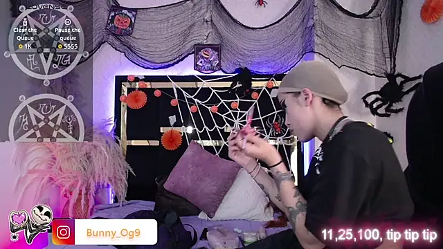 Snapshot of Bunny_O chatting on 24, 10, 2025 Bunny O online show from 24, 10, 2025