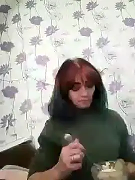 SweetLeila40 online show from 2, 1, 2025