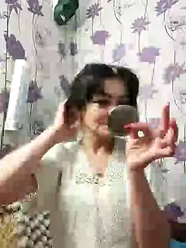 SweetLeila40 online show from 25, 2, 2025