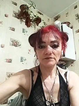 SweetLeila40 online show from 4, 4, 2026