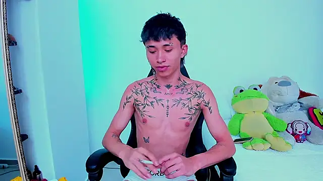 juniior 2311  online show from 30, 10, 2025