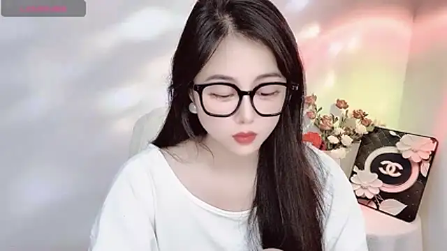 Snapshot of Lydia_170 chatting on 15, 6, 2026 Lydia 170 online show from 15, 6, 2026