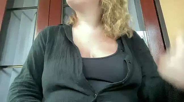 lilylush24 online show from 5, 2, 2025