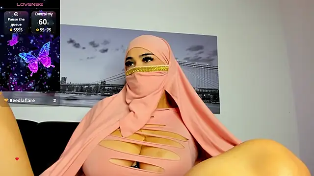 Tahiraa  online show from 22, 2, 2025