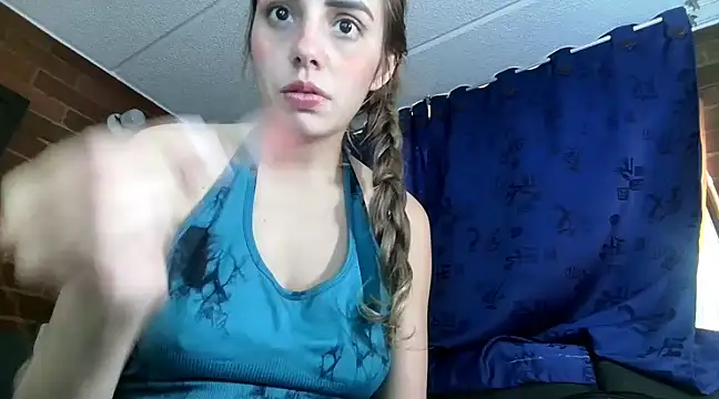 ValeriaLacrozee online show from 13, 1, 2025