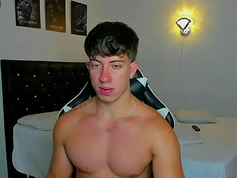 Snapshot of sean_brownx chatting on 8, 11, 2025 sean brownx online show from 8, 11, 2025