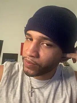 Snapshot of Hyuujhy chatting on 23, 11, 2025 Hyuujhy online show from 23, 11, 2025