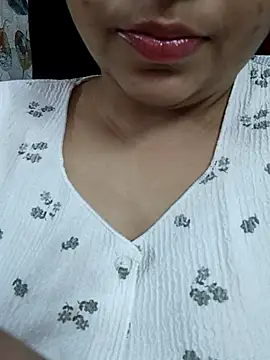 Myloveurvi online show from 8, 7, 2026