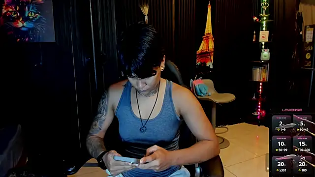 ZhoeStrong online show from 9, 10, 2025