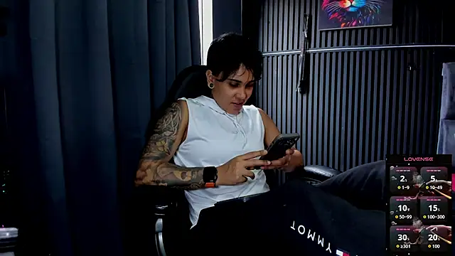 ZhoeStrong online show from 24, 11, 2025