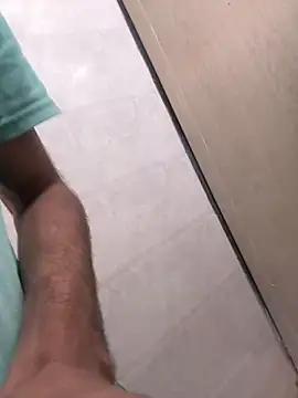 Snapshot of SinfulSensation chatting on 1, 2, 2025 SinfulSensation online show from 1, 2, 2025