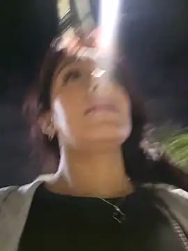 Snapshot of Lau1127 chatting on 28, 11, 2025 Lau1127 online show from 28, 11, 2025