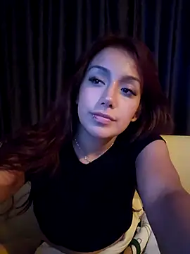 Snapshot of Lau1127 chatting on 16, 12, 2025 Lau1127 online show from 16, 12, 2025