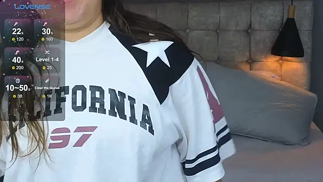 Laia and Aloby online show from 15, 12, 2025