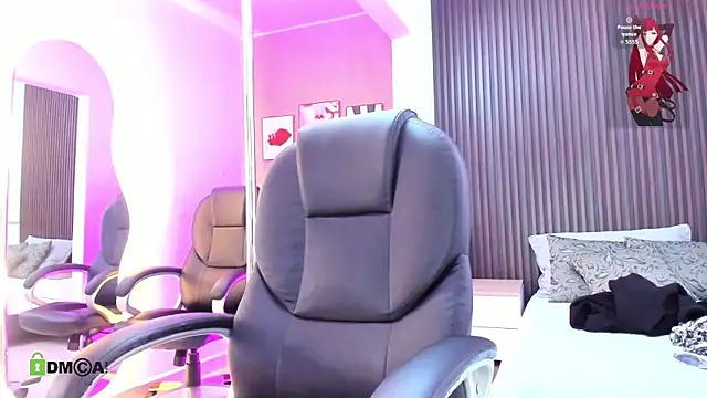 Snapshot of natasha__jackson chatting on 24, 11, 2025 natasha jackson online show from 24, 11, 2025