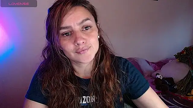 Snapshot of Lu_perez chatting on 17, 12, 2024 Lu perez online show from 17, 12, 2024