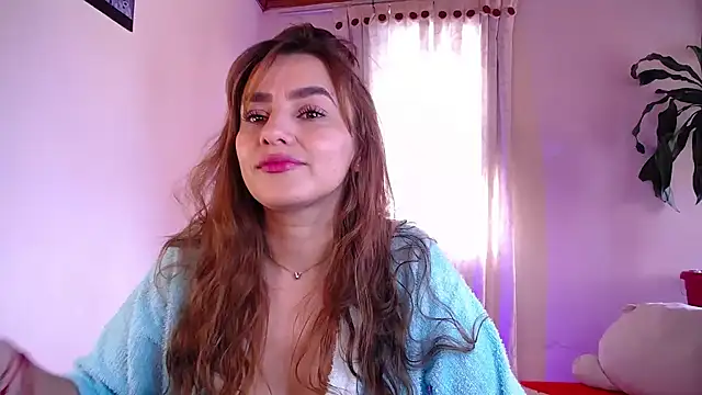 Snapshot of Lu_perez chatting on 2, 10, 2025 Lu perez online show from 2, 10, 2025