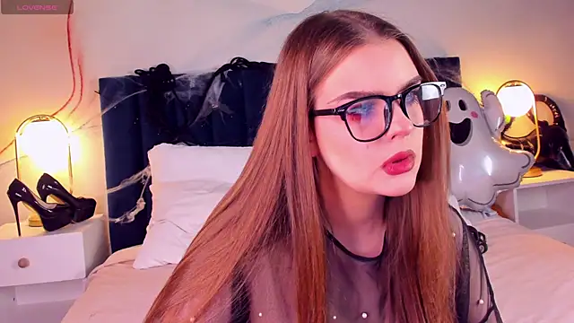 Snapshot of ErlineDashow chatting on 6, 11, 2025 ErlineDashow online show from 6, 11, 2025