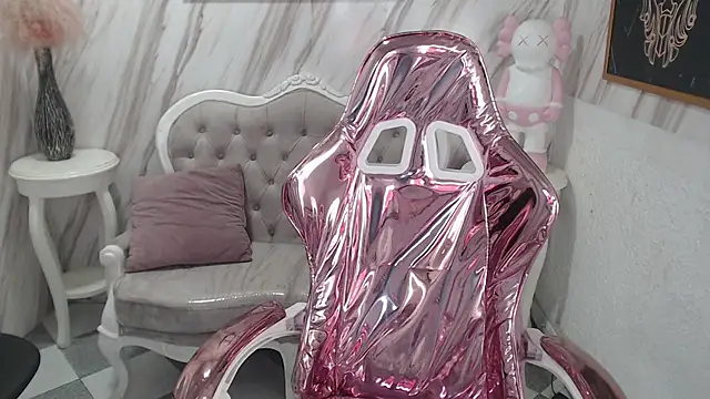 Violeth b online show from 6, 3, 2025