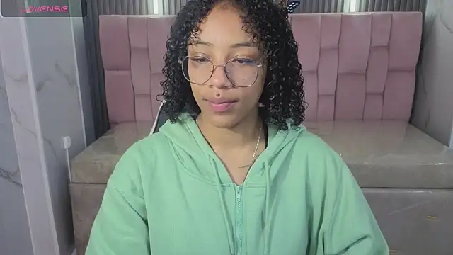 Violeth b online show from 5, 2, 2026