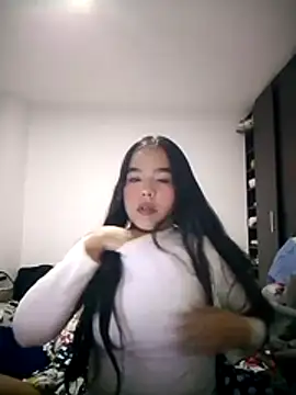 Snapshot of SweetFortuner chatting on 23, 11, 2025 SweetFortuner online show from 23, 11, 2025