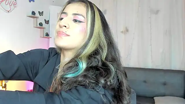 Alaia Love77 online show from 15, 3, 2025