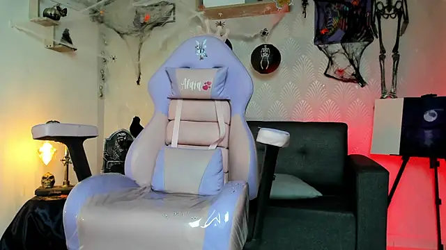 Alaia Love77 online show from 31, 10, 2025