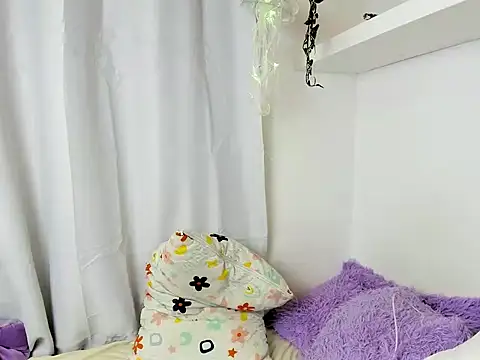 santy-kitty online show from 23, 12, 2024