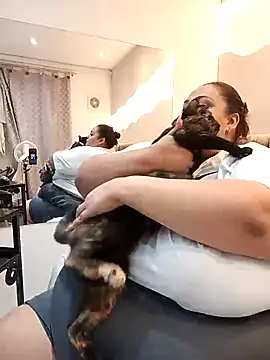 Snapshot of Alisson_am chatting on 14, 11, 2025 Alisson am online show from 14, 11, 2025