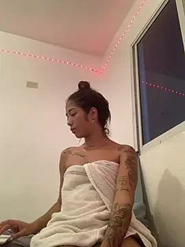 Marielasanchez online show from 27, 2, 2025