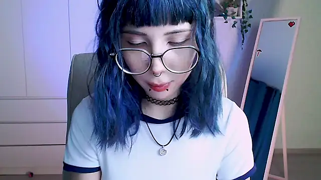 Snapshot of MoriHorri chatting on 6, 12, 2024 MoriHorri online show from 6, 12, 2024