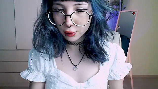 Snapshot of MoriHorri chatting on 19, 12, 2024 MoriHorri online show from 19, 12, 2024