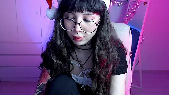 Snapshot of MoriHorri chatting on 28, 12, 2024 MoriHorri online show from 28, 12, 2024