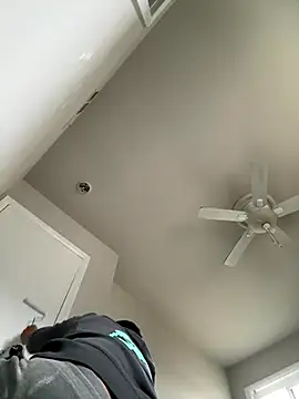 Snapshot of elamante03 chatting on 4, 12, 2024 elamante03 online show from 4, 12, 2024