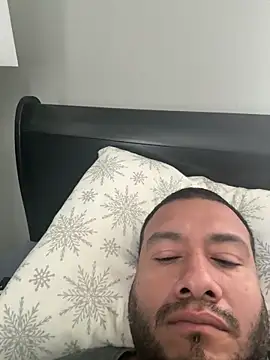 Snapshot of elamante03 chatting on 5, 3, 2026 elamante03 online show from 5, 3, 2026