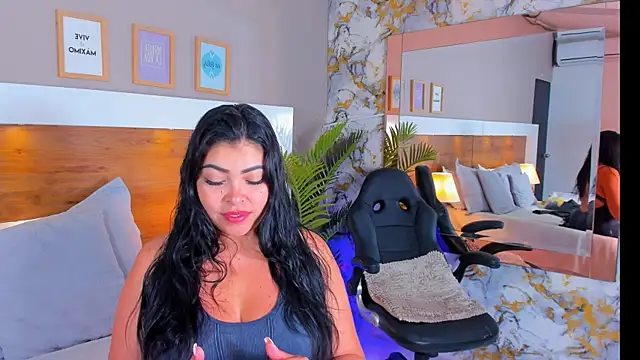 EmaBakker online show from 8, 4, 2026