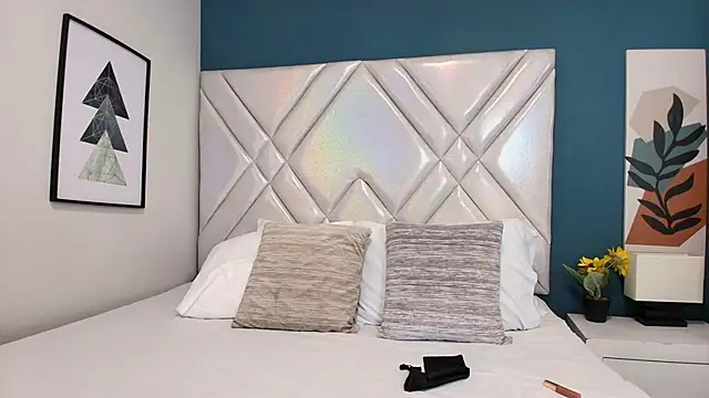 Lana-Gross online show from 27, 2, 2025