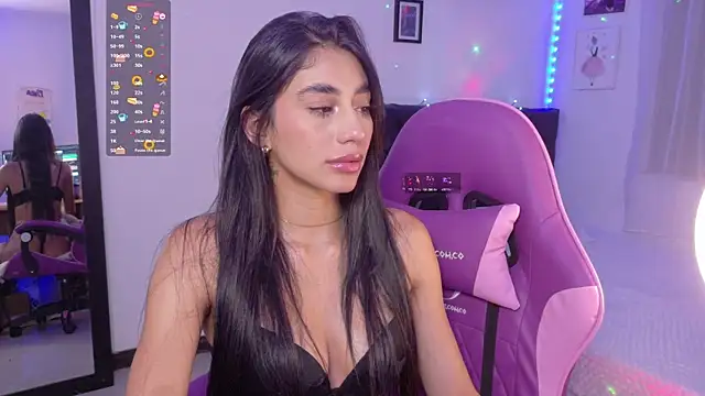 JulietaCheerr online show from 2, 4, 2026