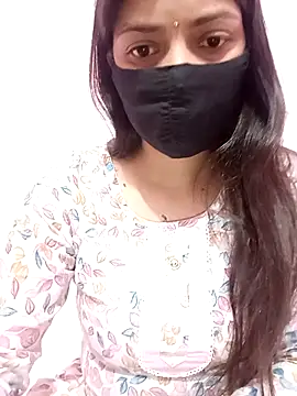 Snapshot of Mahi_Baby25 chatting on 8, 10, 2025 Mahi Baby25 online show from 8, 10, 2025