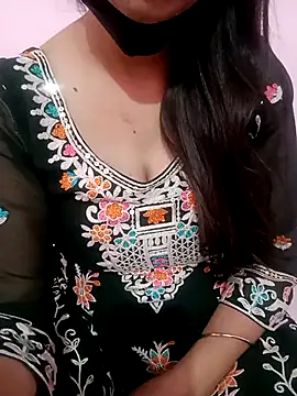 Snapshot of Mahi_Baby25 chatting on 18, 10, 2025 Mahi Baby25 online show from 18, 10, 2025