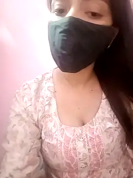 Snapshot of Mahi_Baby25 chatting on 24, 10, 2025 Mahi Baby25 online show from 24, 10, 2025