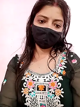 Snapshot of Mahi_Baby25 chatting on 13, 11, 2025 Mahi Baby25 online show from 13, 11, 2025